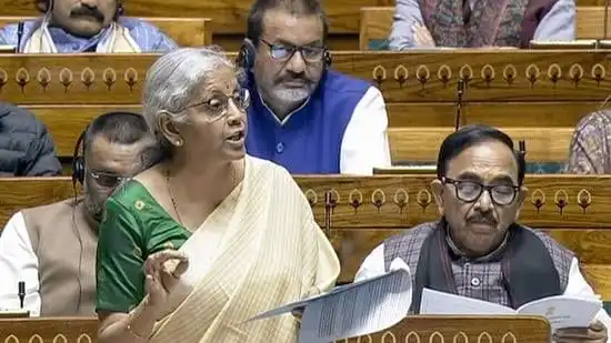 Sesión presupuestaria del Parlamento: El debate sobre el Libro Blanco sacudirá hoy la Lok Sabha