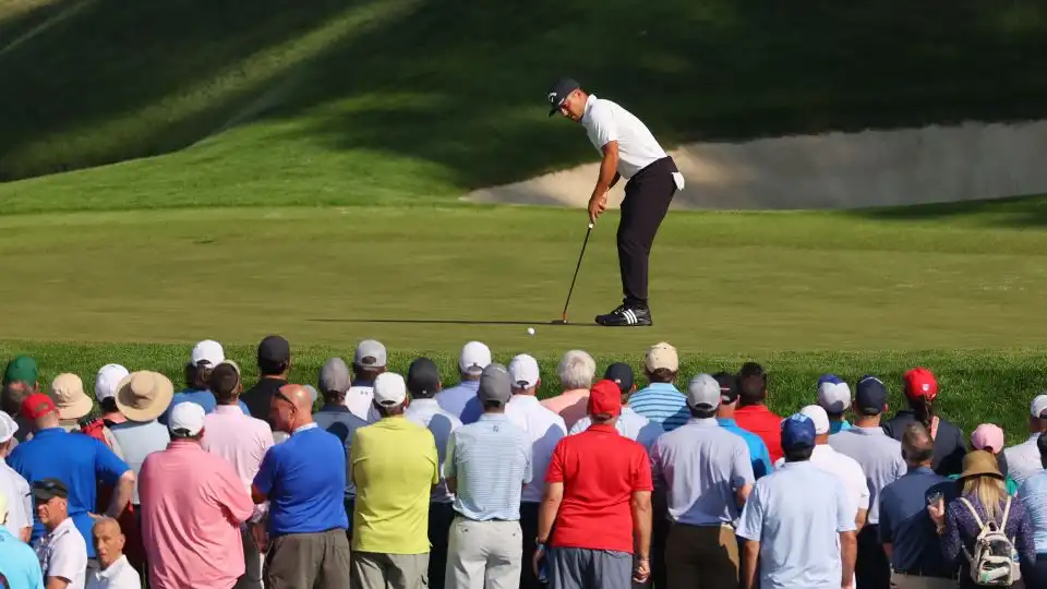 Campeonato de la PGA: Xander Schauffele empata el récord de majors, Scottie Scheffler hace eagles en el primer hoyo como papá