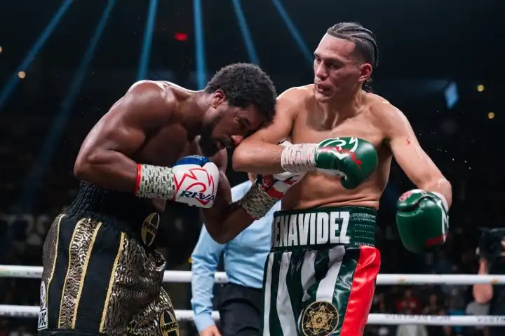 Fotos: David Benavidez domina a Demetrius Andrade con nocaut en el sexto asalto