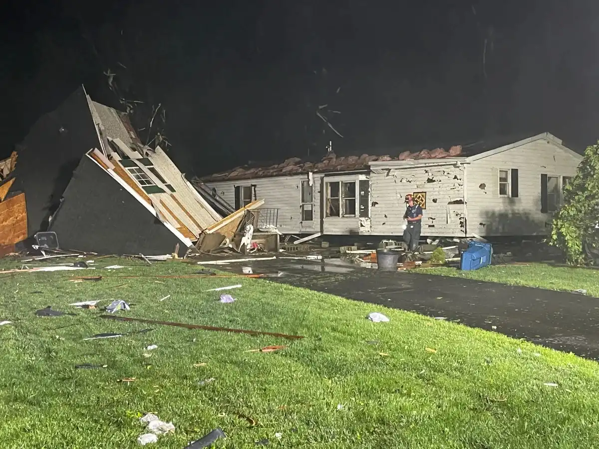 Portage Michigan tornado destruction mobile homes injures 12