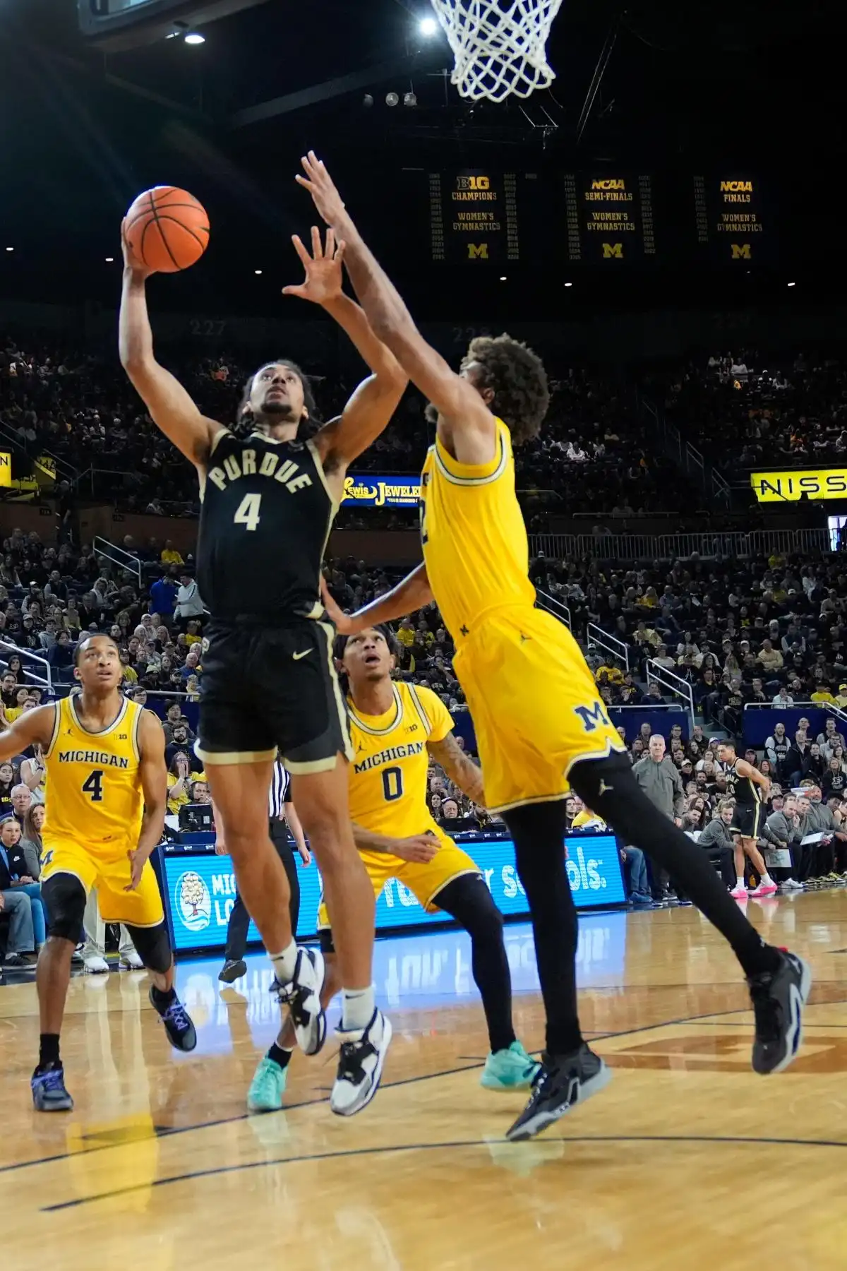 Purdue se apodera del Crisler Center en caída libre del baloncesto de Michigan