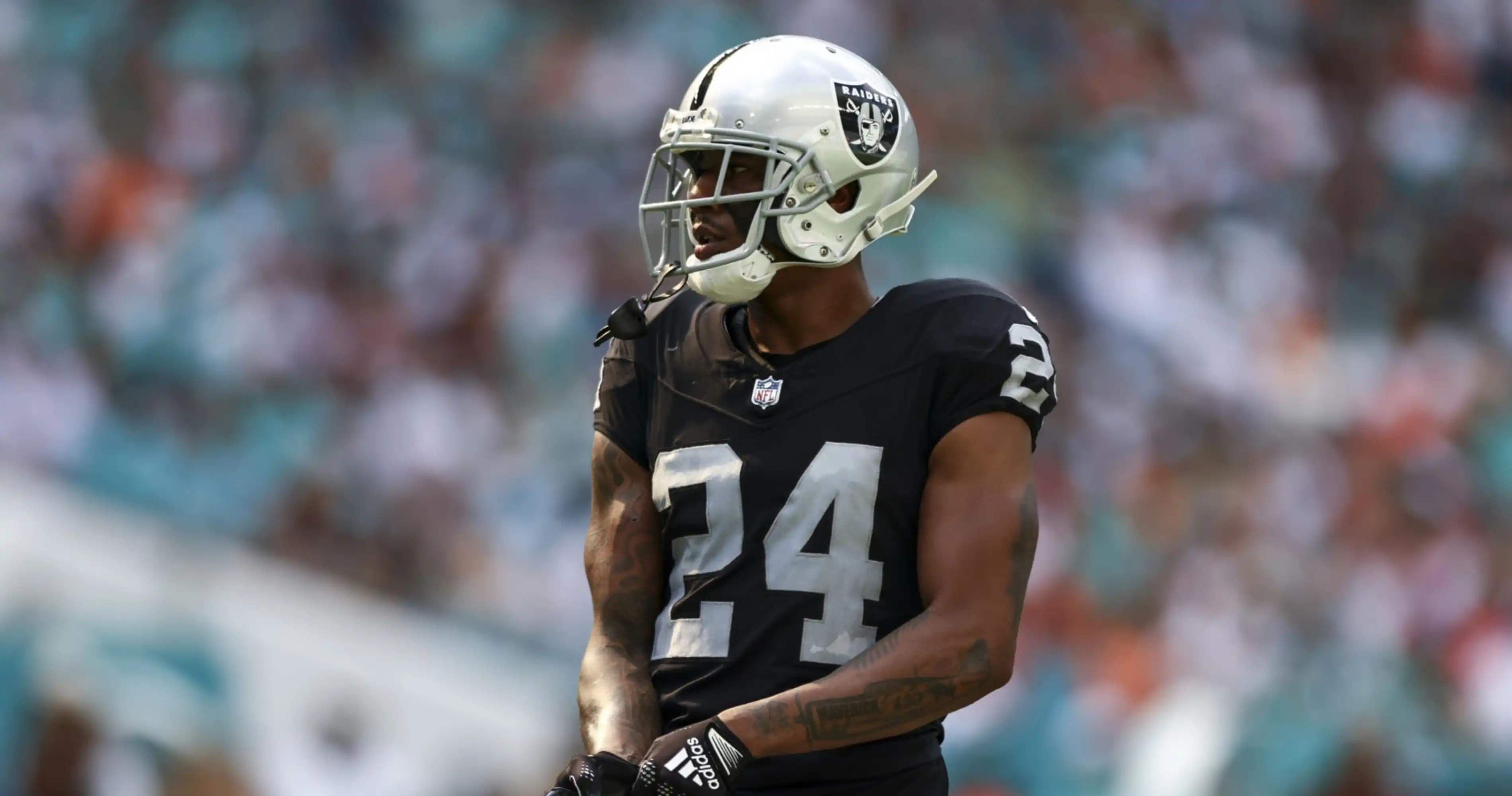 Los Raiders liberan a Marcus Peters y Roderic Teamer tras la derrota de la Semana 12 ante los Chiefs