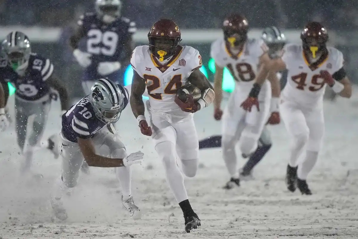 Previa del Randy Peterson Liberty Bowl: El fútbol americano de Iowa State gana por gol de campo