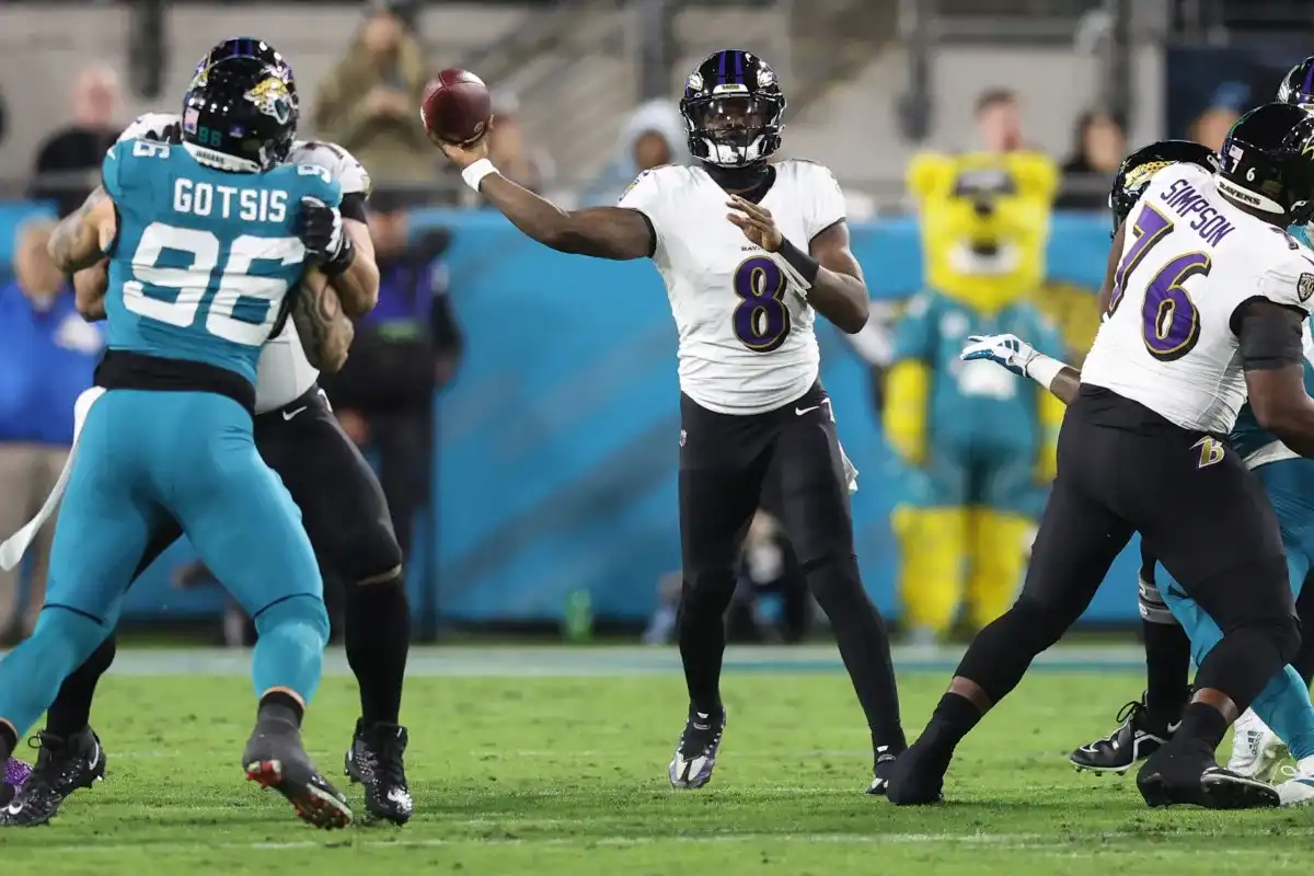 Ravens: El dominio de bolsillo de Lamar Jackson; Kyle Hamilton aborda la falta de respeto