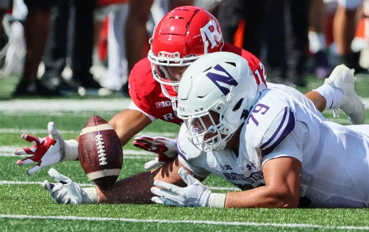 Fútbol americano de Rutgers: El suplente defensivo cambia de posición para el Pinstripe Bowl