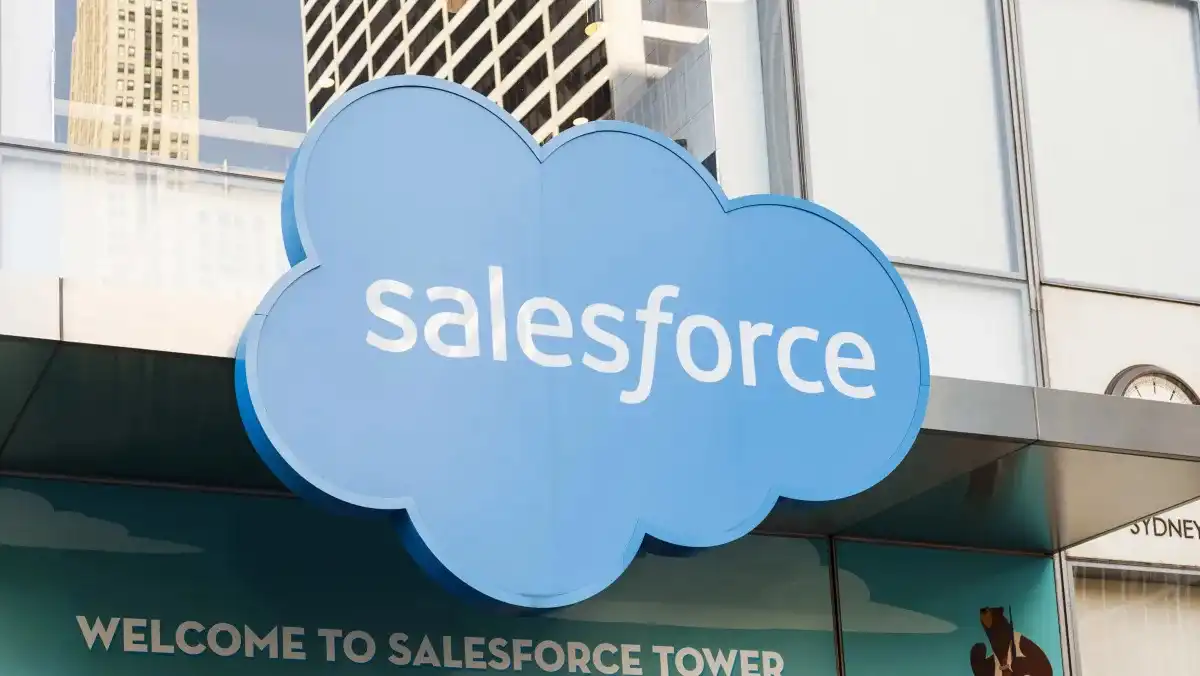 Analista de desplome de acciones de Salesforce