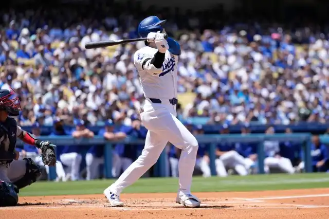 Shohei Ohtani batea dos jonrones Dodgers barren 5-1 a Bravos