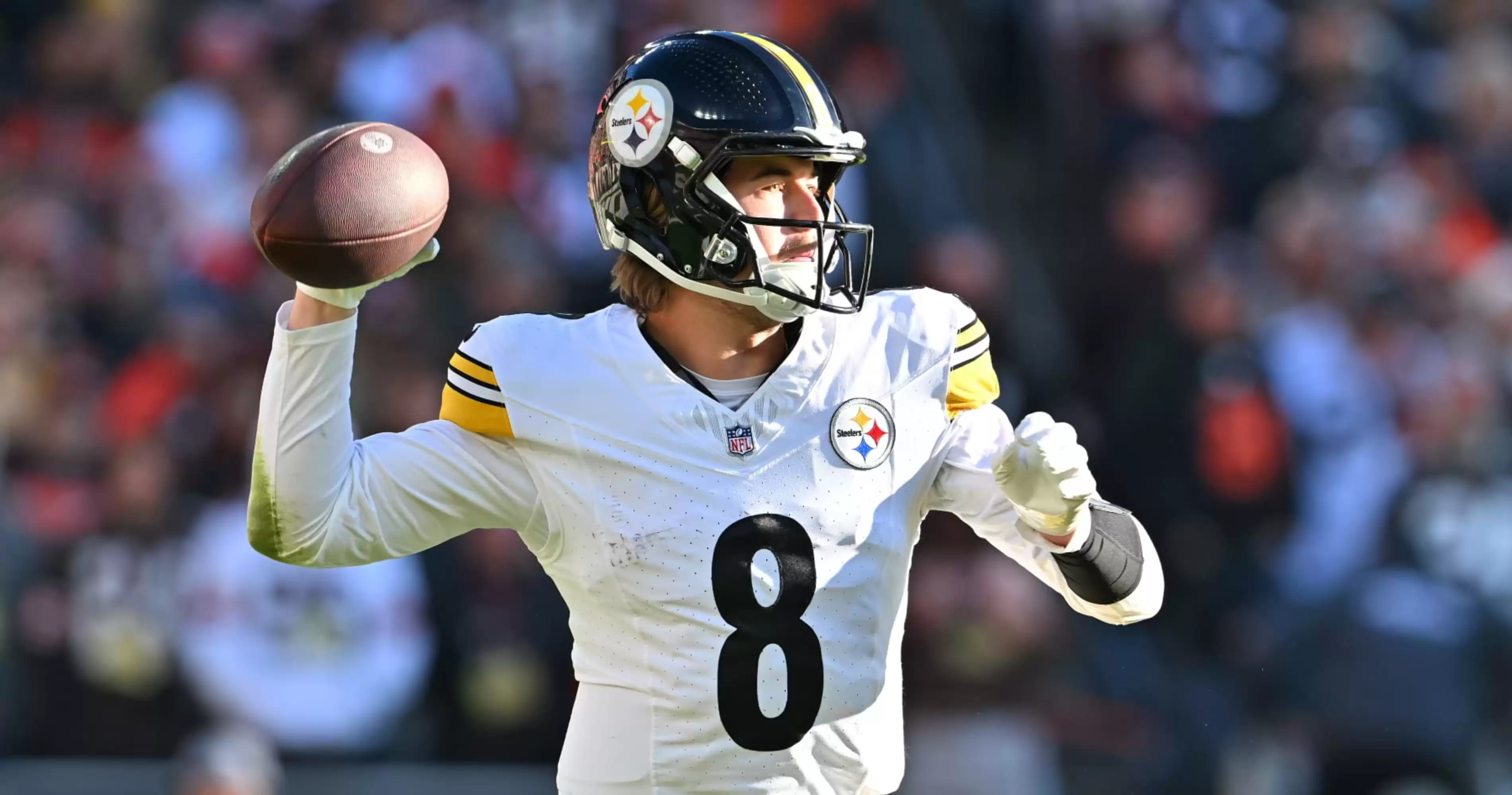 Kenny Pickett, de los Steelers, responde al despido de Matt Canada y pide mejorar el equipo