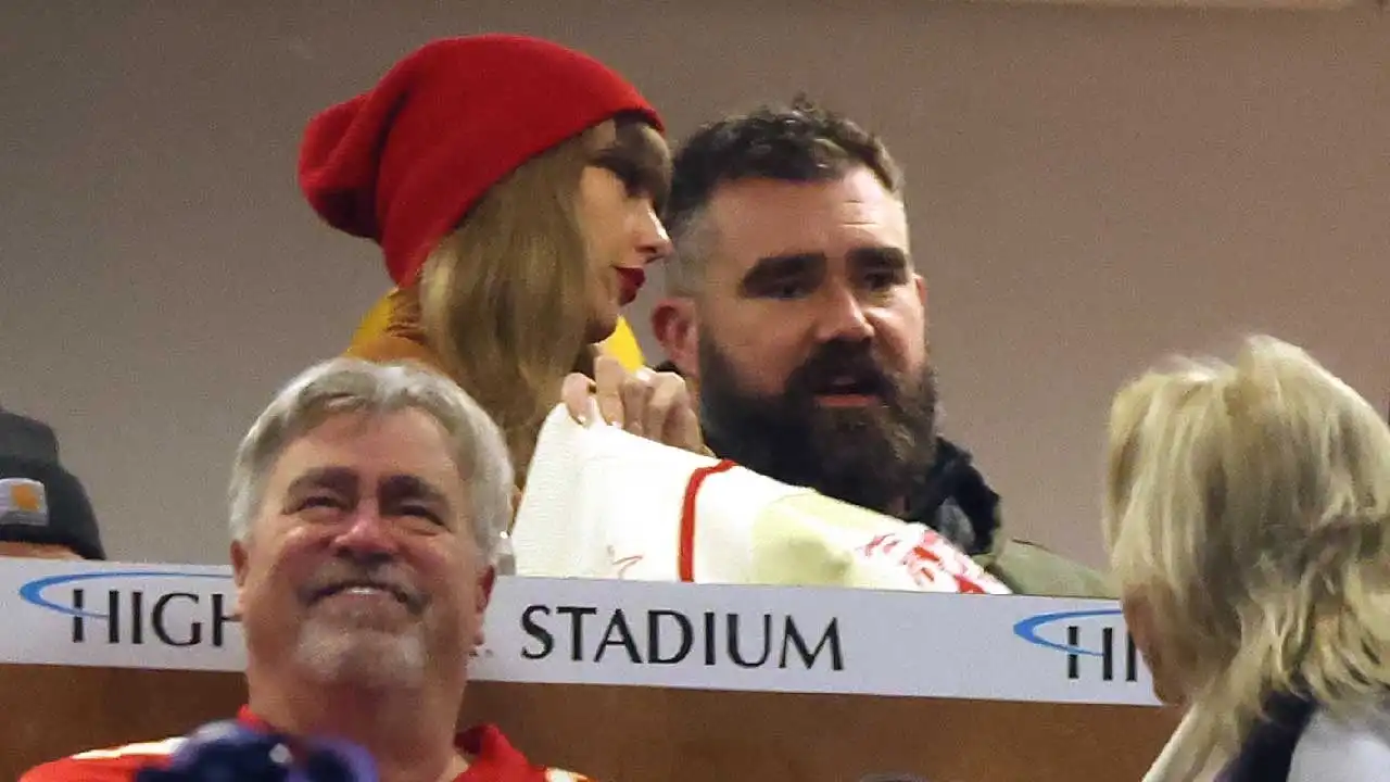 Taylor Swift, Jason Kelce, Kylie Kelce Chiefs vs. Bills Game