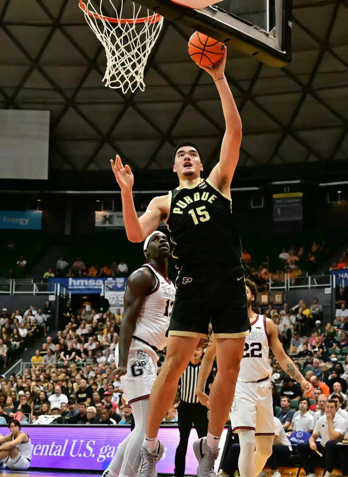 Predicción de resultados del informe del Busdue Maui Invitational Scouting de baloncesto de Tennessee