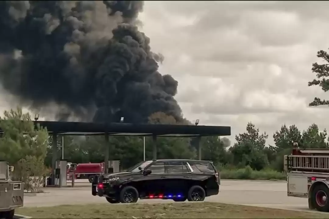 Funcionarios de Texas emiten orden de refugio en el lugar después de explosión en planta química