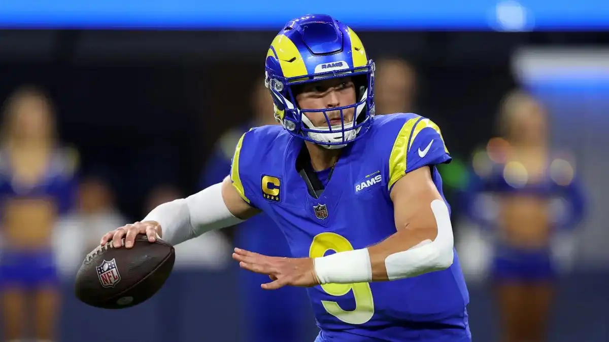 Thursday Night Football: Matthew Stafford lanza dos pases de touchdown mientras los Rams lideran 17-7