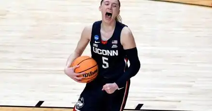 Predicción UConn vs Iowa: Paige Bueckers vuelve a eclipsar a Caitlin Clark