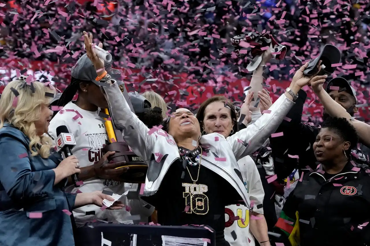 La audiencia televisiva del juego por el título de baloncesto femenino de la NCAA es mayor que la de los hombres por primera vez