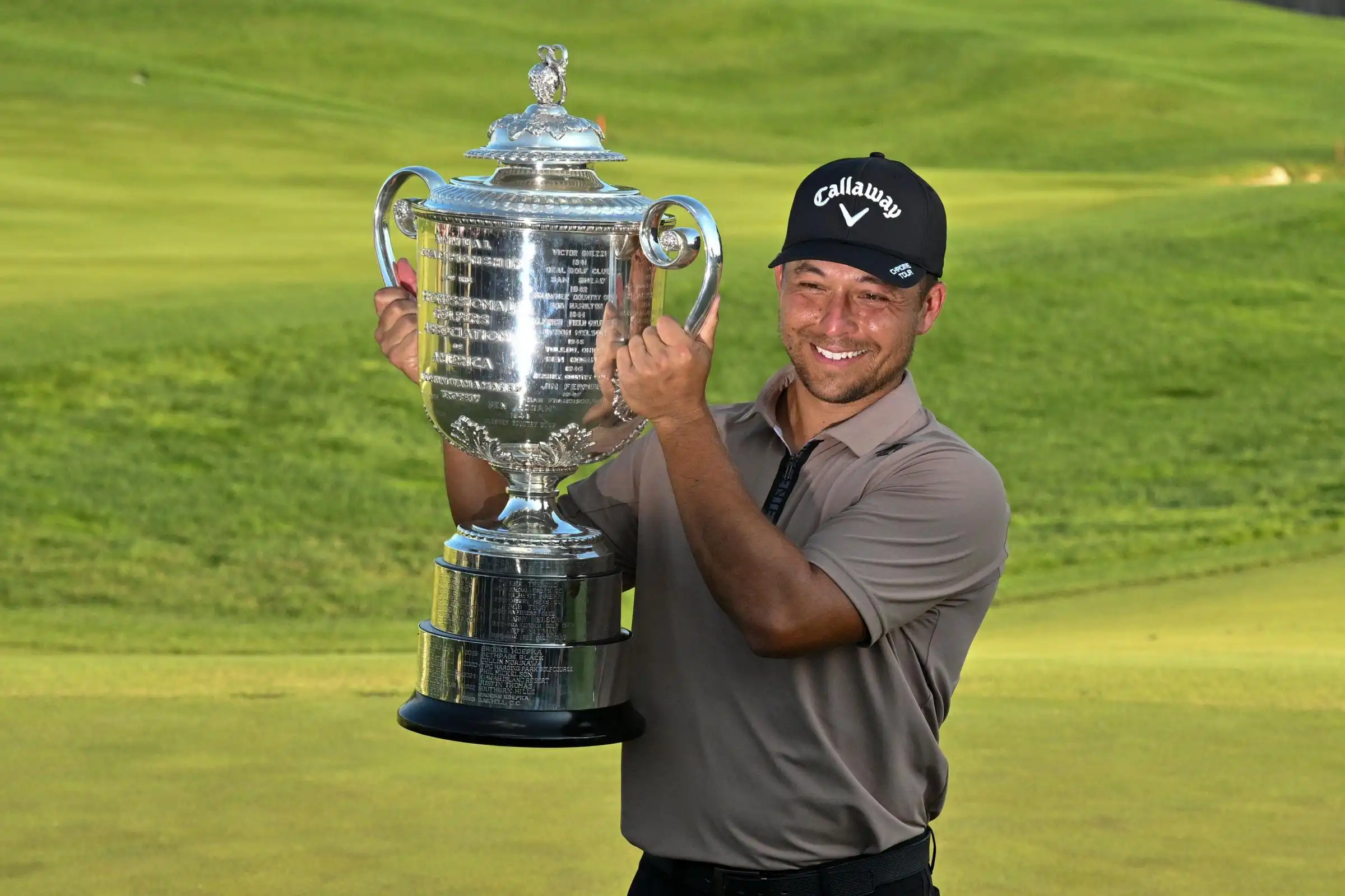 Xander Schauffele clinches first major title with 'awesome' birdie